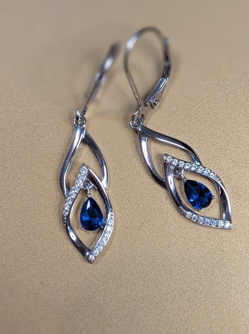 Vintage 925 Sterling Silver Blue Sapphire & Diamond Tear Drop Earrings